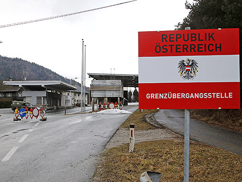 Kontrollen an der Grenze: der Grenzübergang Lavamünd, im Februar 2016