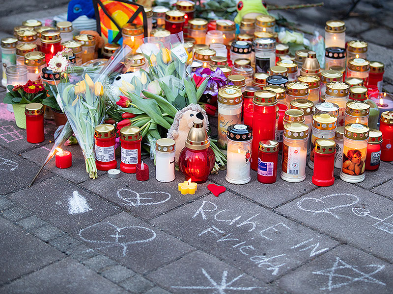 Kerzen an Unfallstelle in Wien-Landstraße
